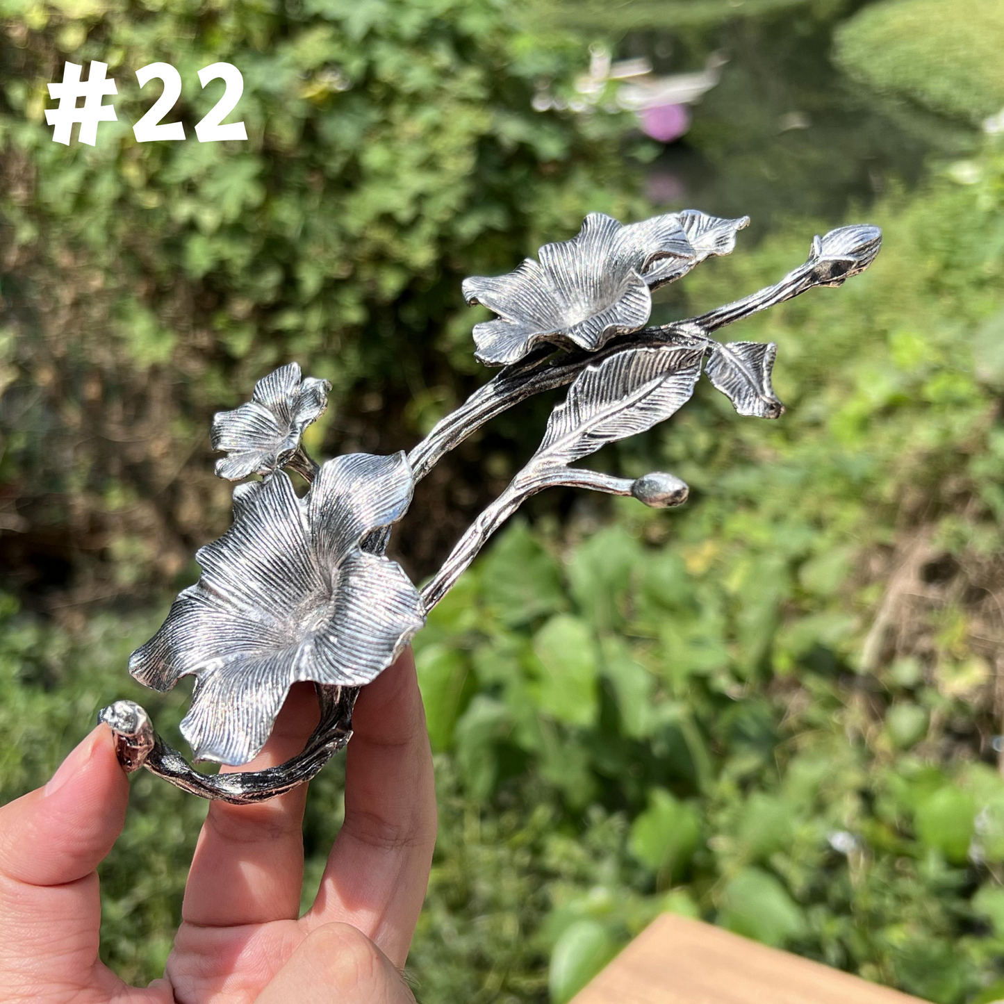 Metal Crystal Sphere Holder - Shop